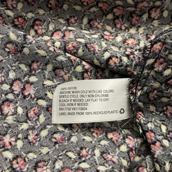 Women's Black Floral Cross-Back Short Dress Casual Spring - Picture 5 of 7